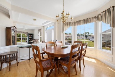 We invite you to explore this expansive end-unit - photo 22