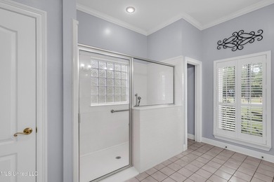 FRESHLY PAINTED EXTERIOR TO LOVELY ALABASTER WHITE STUCCO.!! - photo 25