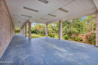 FRESHLY PAINTED EXTERIOR TO LOVELY ALABASTER WHITE STUCCO.!! - photo 39