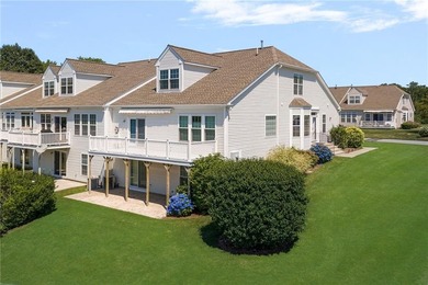 We invite you to explore this expansive end-unit - photo 44