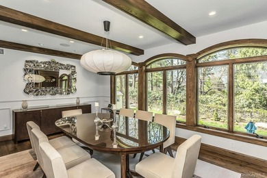 Private Gated Gold Coast Estate | Waterview. Set on - photo 16