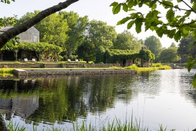 Located in the heart of Bridgehampton South, just over a mile - photo 5