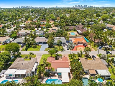 Tastefully updated 3/2 residence on a quiet, walkable street in - photo 28