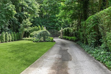 Private Gated Gold Coast Estate | Waterview. Set on - photo 35