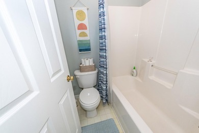 Enjoy easy, one-story living in this beautifully maintained home - photo 38