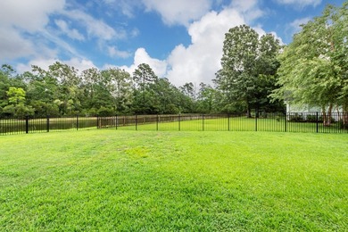 Enjoy easy, one-story living in this beautifully maintained home - photo 46