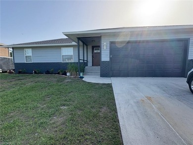 Cape Coral Area Home For Sale in Cape Coral Florida