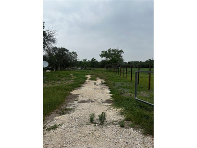 Acreage, privacy, and location! It doesn't get much better than - photo 8