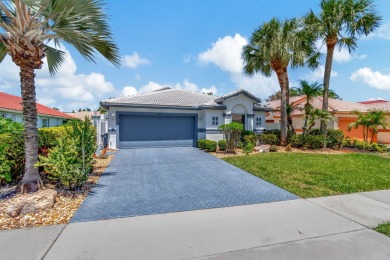 (private lake, pond, creek) Home For Sale in Boynton Beach Florida