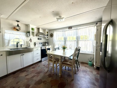 2 BR/1BA, Dock, STR Friendly, Outdoor Living & Plentiful Storage! - photo 11
