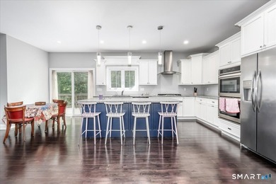 This 7 Years Young 3000 +- Sq Ft colonial sits on a stunning 3 - photo 5