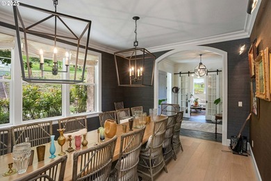 Beautiful one of a kind CUSTOM HOME, in a hard to find West - photo 15