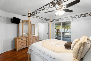 This beautiful, well loved 3 bed + office CBS home offers the - photo 16