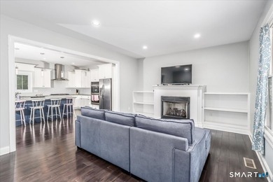This 7 Years Young 3000 +- Sq Ft colonial sits on a stunning 3 - photo 9