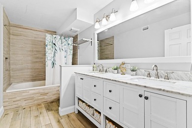 Beautifully remodeled 3-bedroom, 2-bath CORNER UNIT in - photo 21