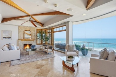 Perched high above the sand on the west side of the Esplanade - photo 4