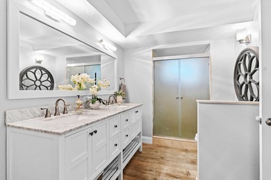 Beautifully remodeled 3-bedroom, 2-bath CORNER UNIT in - photo 25