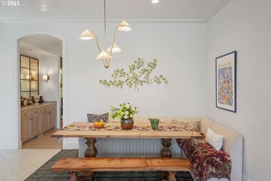 Beautiful one of a kind CUSTOM HOME, in a hard to find West - photo 25