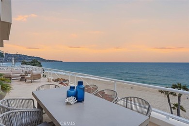 Perched high above the sand on the west side of the Esplanade - photo 7