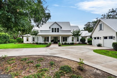 HOMES IN THIS EXCLUSIVE GATED NEIGHBORHOOD RARELY COME TO MARKET - photo 1