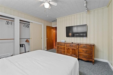 Beautiful Mid-Century Modern Cedar Sided Rach on over 15 acres - photo 32