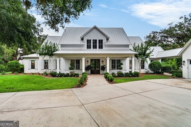 HOMES IN THIS EXCLUSIVE GATED NEIGHBORHOOD RARELY COME TO MARKET - photo 3