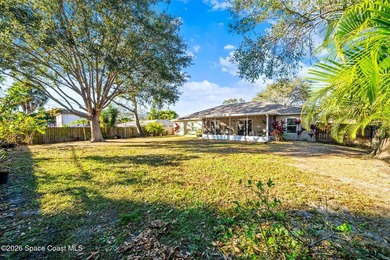Spacious and beautifully maintained 3 bedroom, 2 bathroom home - photo 36