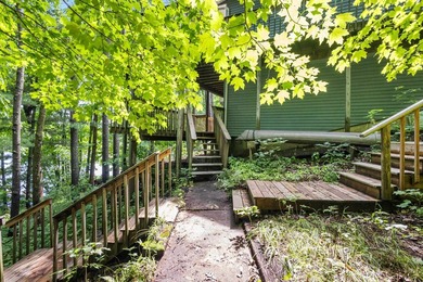 There's a particular kind of quiet that settles in on Lake - photo 40