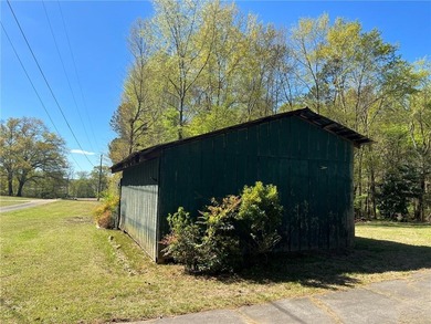 Beautiful Mid-Century Modern Cedar Sided Rach on over 15 acres - photo 45