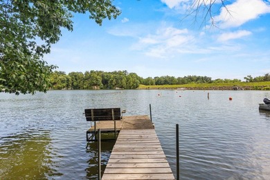 There's a particular kind of quiet that settles in on Lake - photo 48