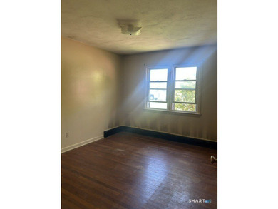 First-time buyers and investors take notice of this great value - photo 5
