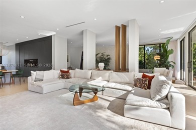 Recently reimagined with a comprehensive landscape and outdoor - photo 6