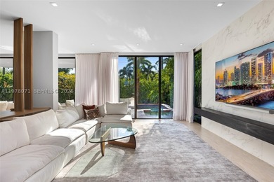 Recently reimagined with a comprehensive landscape and outdoor - photo 7