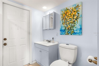 Excellent investment opportunity or a move-in-ready family home - photo 22