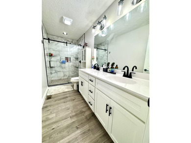 Welcome to this spacious home at 303 Sonny Aaron Dr, Jamestown! - photo 25
