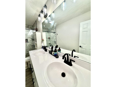 Welcome to this spacious home at 303 Sonny Aaron Dr, Jamestown! - photo 27