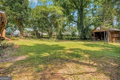 Nestled in a quiet small neighborhood, this timeless 1960 - photo 30