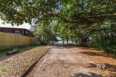 Experience the rare combination of privacy, beauty, and - photo 3