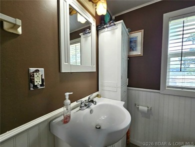 If you've been dreaming of owning a place at the Lake, this - photo 14