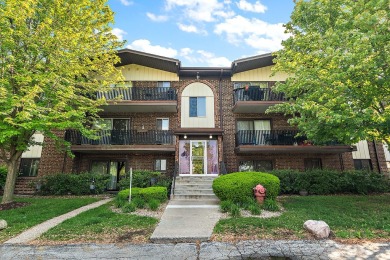 Lake Home Sale Pending in Crestwood, Illinois
