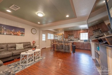 Priced to sell and truly move-in ready! This fully furnished 3 - photo 22