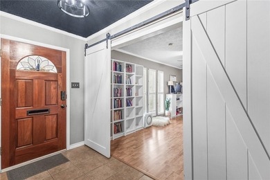 What a darling home in a very desired neighborhood! 3/2/2 with 2 - photo 3