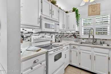 Enjoy easy Florida living in this charming first floor - photo 9