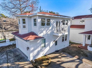 39 Mariner Lane is for the discerning buyer. Newly renovated by - photo 3