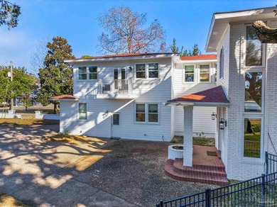 39 Mariner Lane is for the discerning buyer. Newly renovated by - photo 4