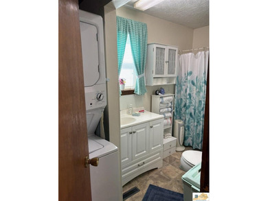 Escape to the lake with this charming 2 bedroom, 2 bathroom - photo 12
