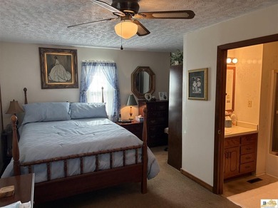 Escape to the lake with this charming 2 bedroom, 2 bathroom - photo 14