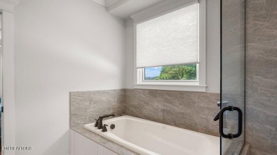 Riverfront property with an upscale in-law suite. Experience - photo 20