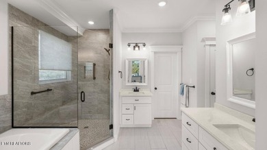 Riverfront property with an upscale in-law suite. Experience - photo 22