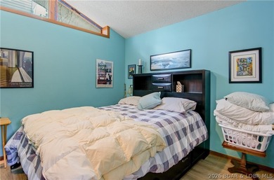 Looking for a 2-bedroom home in Lake Ozark sitting directly on - photo 30